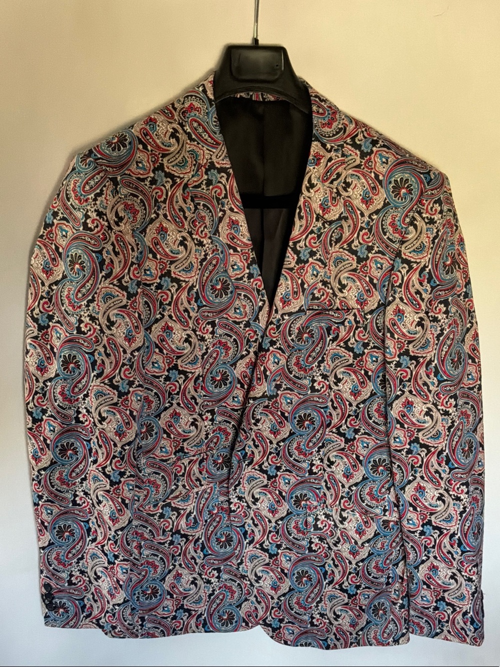 Men's Paisley Sport Coat in Red & Blue
